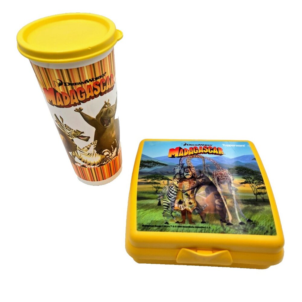 Tupperware Kids Madagascar Lunch Set Of 2 Holograph Sandwich Keeper Tumbler Movi